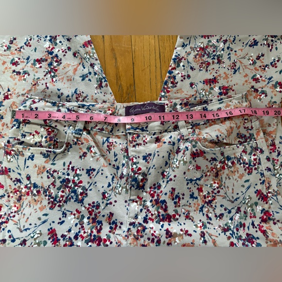 Gloria Vanderbilt Multicolor Floral Pants - Picture 6 of 6